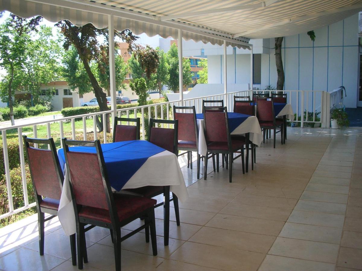 Topaz Hotel 2*